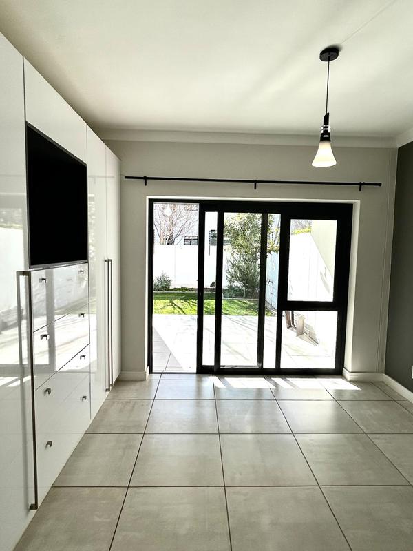 To Let 3 Bedroom Property for Rent in Somerset West Western Cape